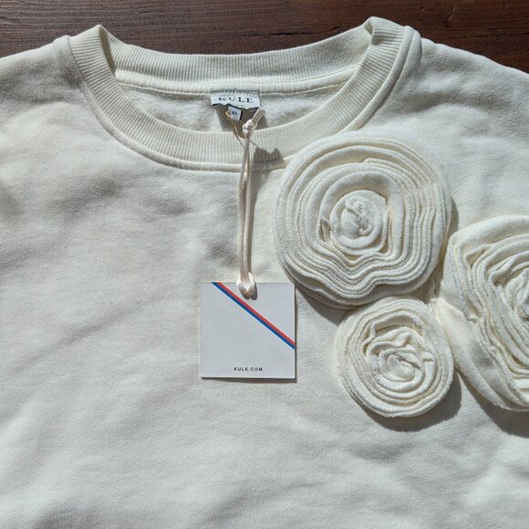 KULE The Pauline Oversized Flower Sweatshirt XS NWT - Cream - Picture 5 of 9